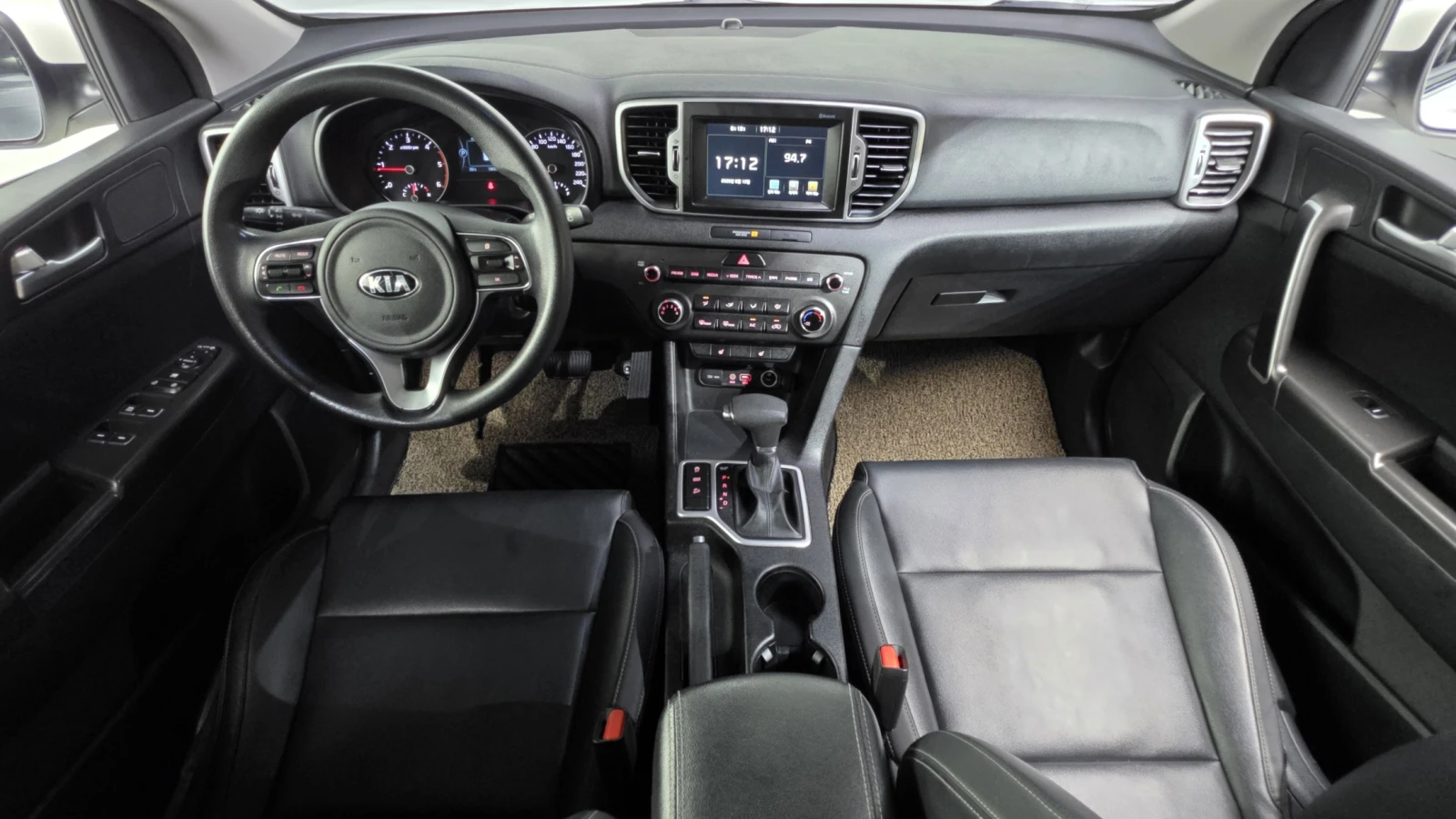 Kia Sportage 1.7* КРАЙНА ЦЕНА, снимка 7 - Автомобили и джипове - 56025429