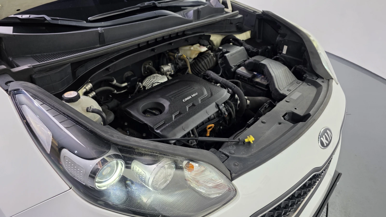 Kia Sportage 1.7* КРАЙНА ЦЕНА, снимка 6 - Автомобили и джипове - 56025429