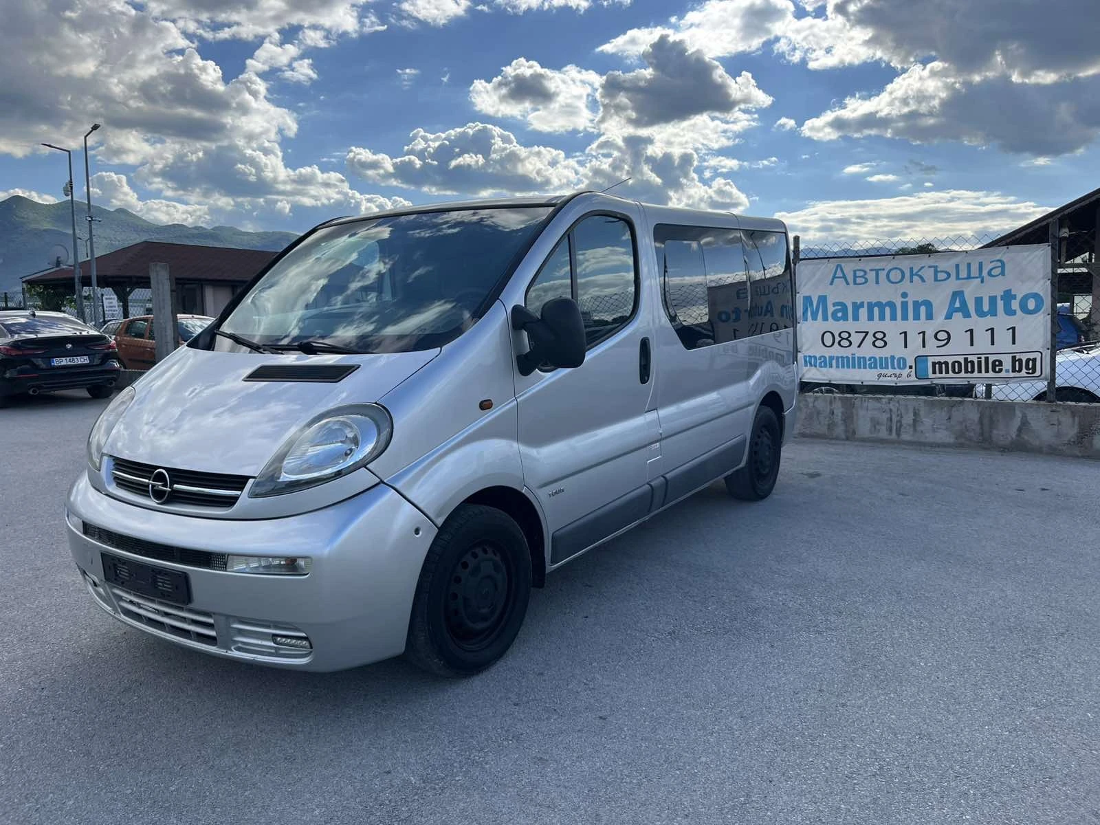 Opel Vivaro 1.9DI 8 МЕСТА КЛИМАТИК ПЕРФЕКТЕН
