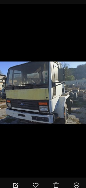 Ford Cargo 0913