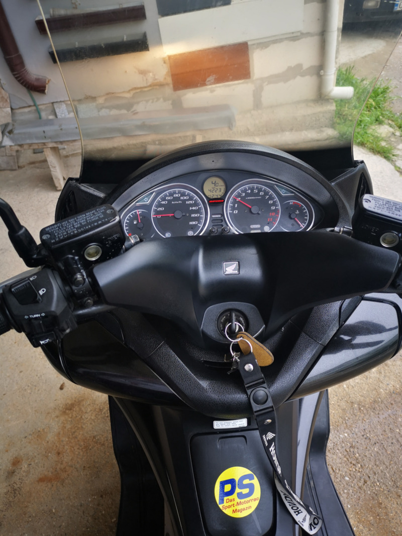 Honda Silver Wing, снимка 4 - Мотоциклети и мототехника - 45535210