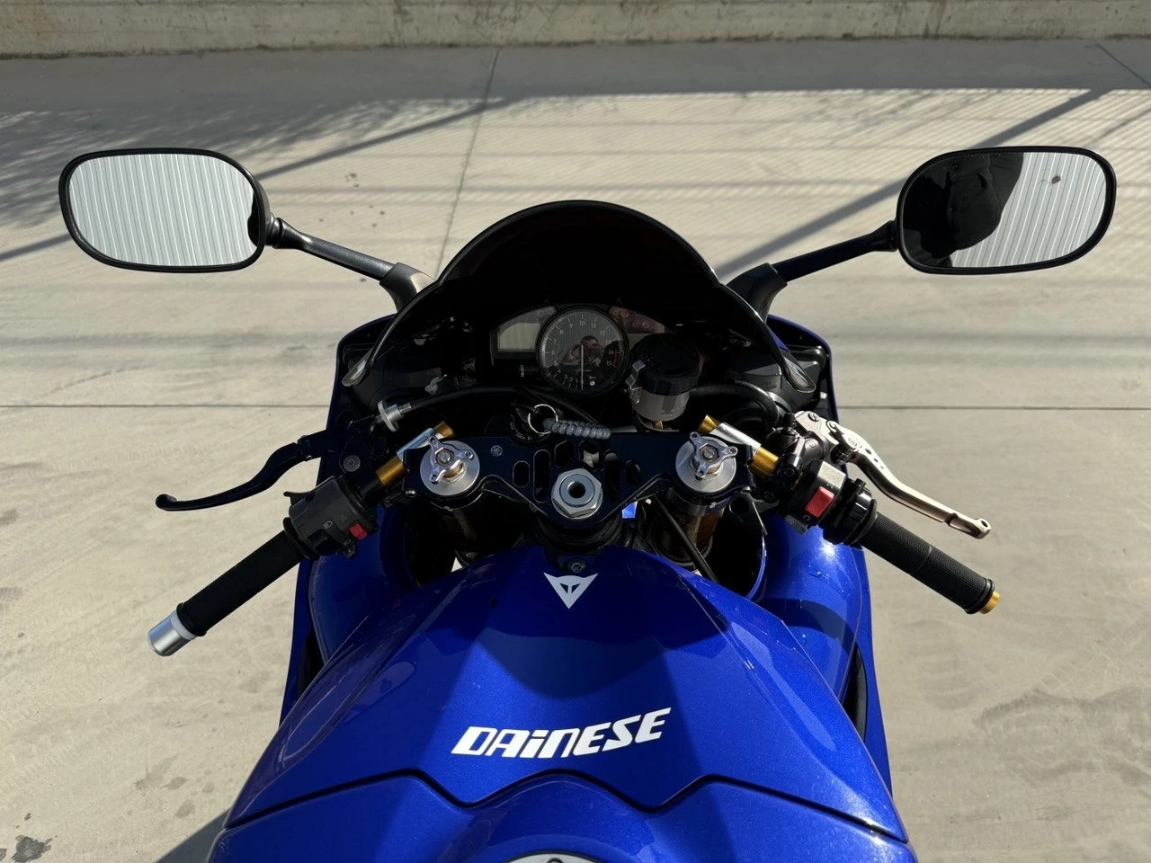 Yamaha YZF-R1  - изображение 4