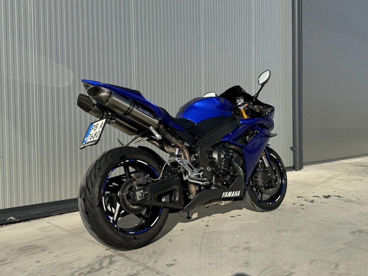 Yamaha YZF-R1  - изображение 10