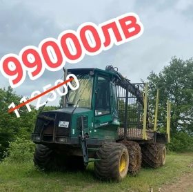          John Deere 810D