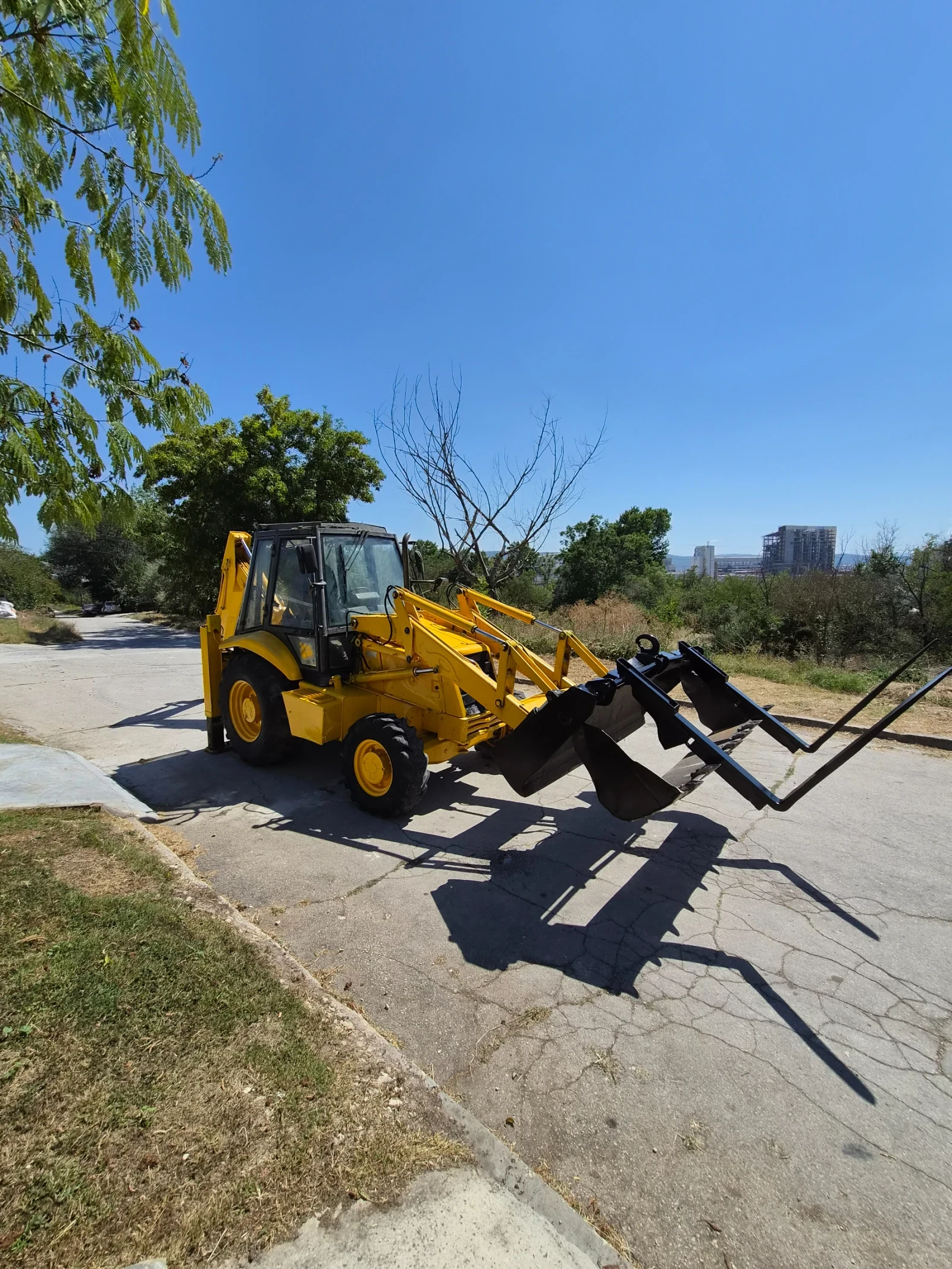 Багер JCB 3CX, снимка 3 - Индустриална техника - 55706713