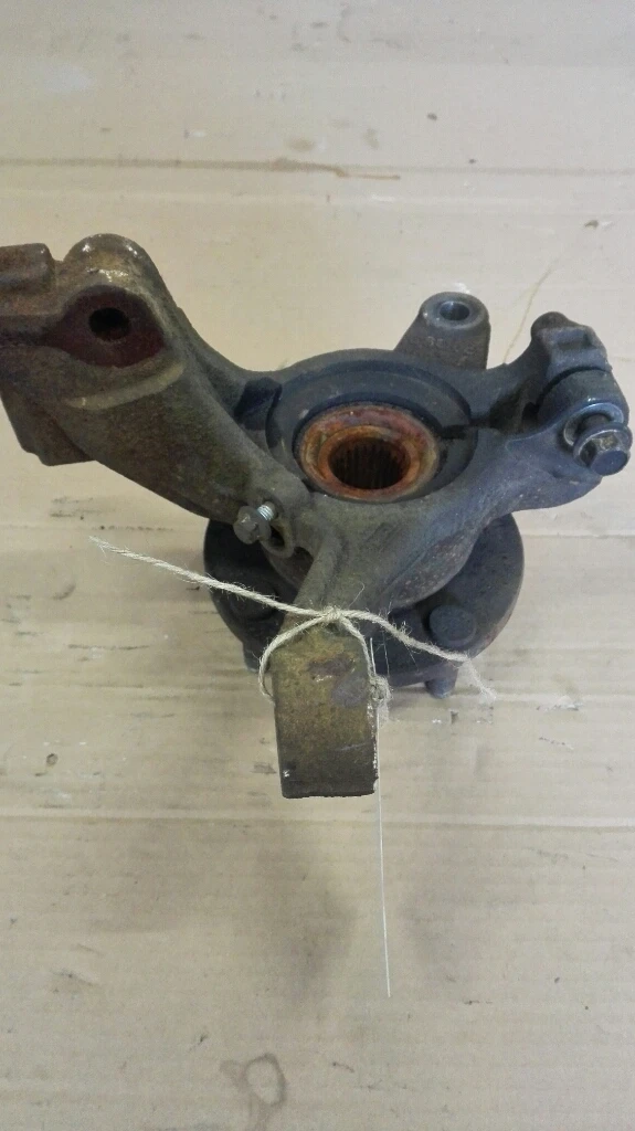 Шенкел преден ляв Форд Фиеста 1.4тдци (3)