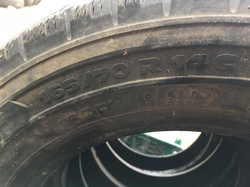 Гуми Зимни 165/70R14, снимка 2 - Гуми и джанти - 47433731