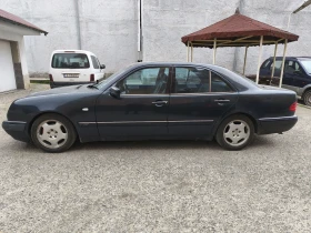 Mercedes-Benz E 200, снимка 4