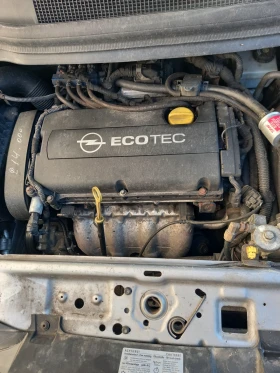 Opel Zafira ван, снимка 8