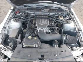 Ford Mustang 4.6L V-8 VVT, 300HP Rear Wheel Drive, снимка 15