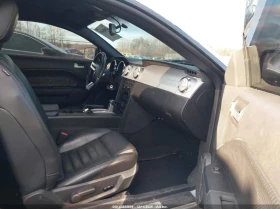 Ford Mustang 4.6L V-8 VVT, 300HP Rear Wheel Drive, снимка 10