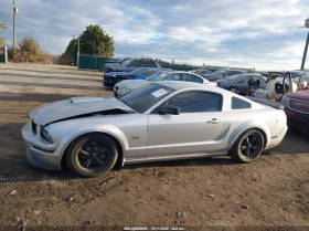 Ford Mustang 4.6L V-8 VVT, 300HP Rear Wheel Drive, снимка 6