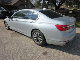 BMW 740 ДИГИТАЛНО* ТАБЛО* 360КАМЕРА* LANE* ASSIST* КЕЙЛЕС*, снимка 4