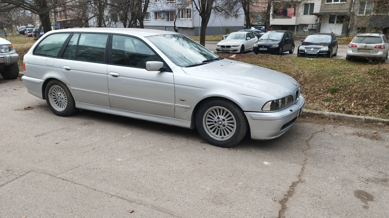 BMW 520, снимка 1 - Автомобили и джипове - 44338926