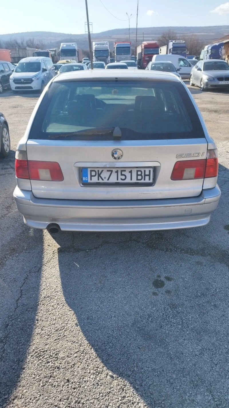 BMW 520, снимка 4 - Автомобили и джипове - 46635958