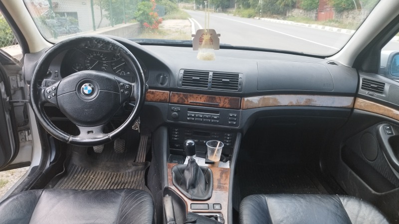 BMW 520, снимка 15 - Автомобили и джипове - 46635958