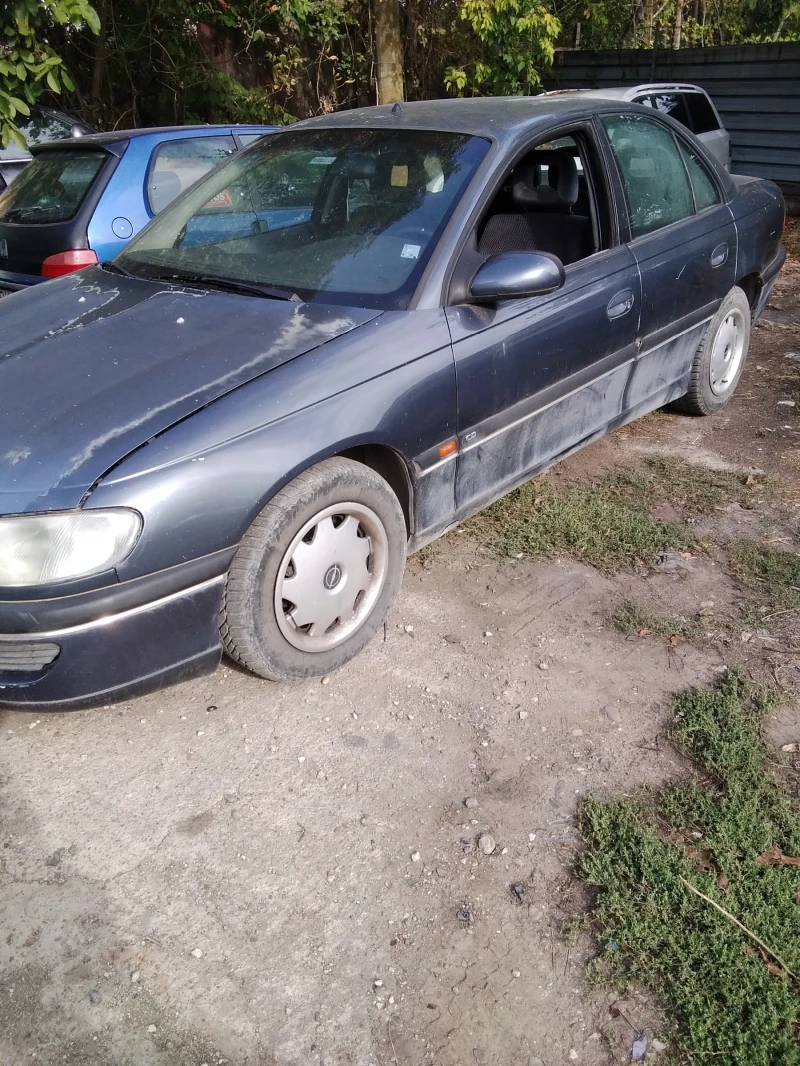 Opel Omega, снимка 6 - Автомобили и джипове - 47487701