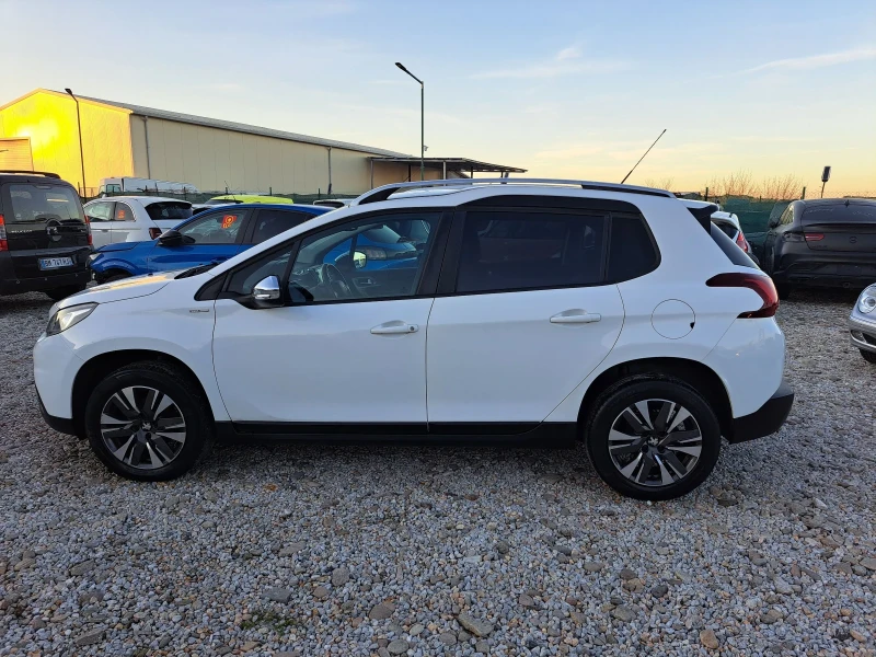 Peugeot 2008 1.2 i, снимка 3 - Автомобили и джипове - 48582140