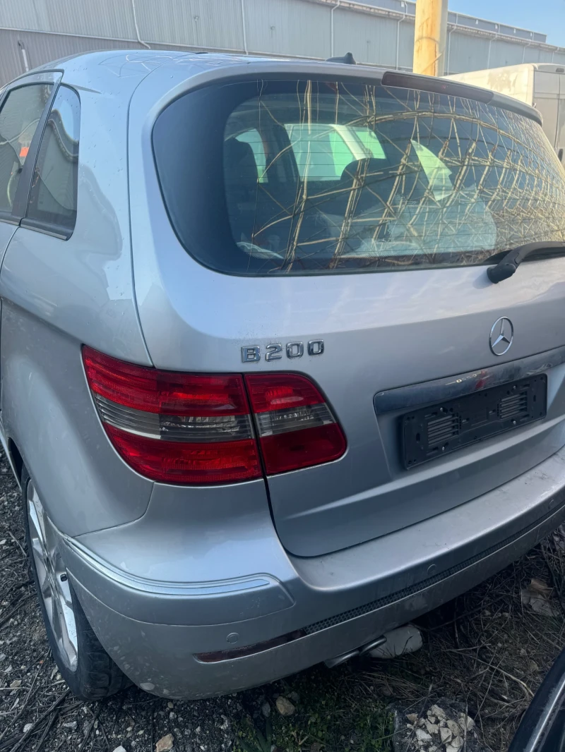 Mercedes-Benz B 200 Turbo, снимка 3 - Автомобили и джипове - 49159200