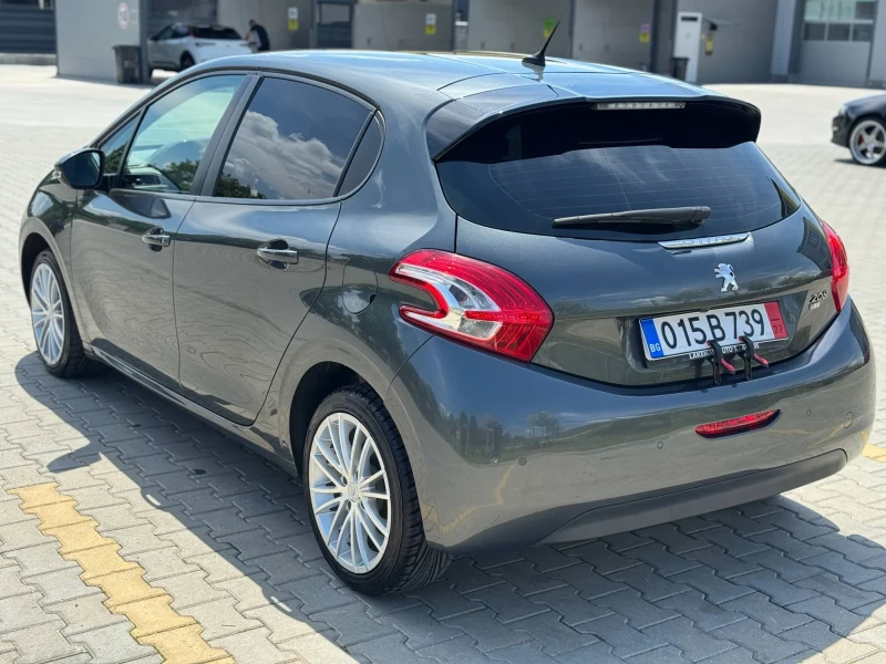 Peugeot 208 1.4 HDI 68к.с Автоматик, снимка 7 - Автомобили и джипове - 50888764