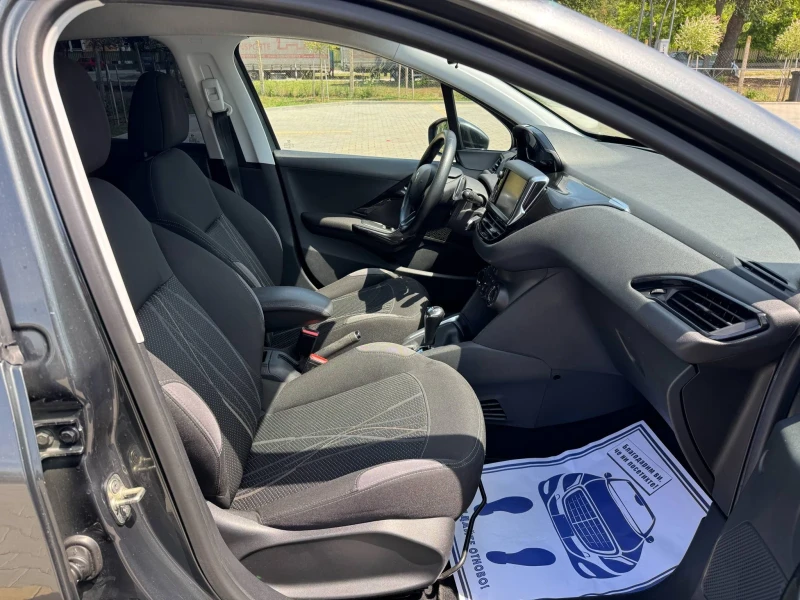 Peugeot 208 1.4 HDI 68к.с Автоматик, снимка 8 - Автомобили и джипове - 50888764