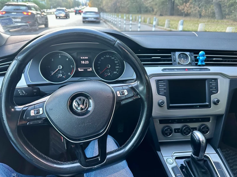 VW Passat B8, снимка 10 - Автомобили и джипове - 52450007