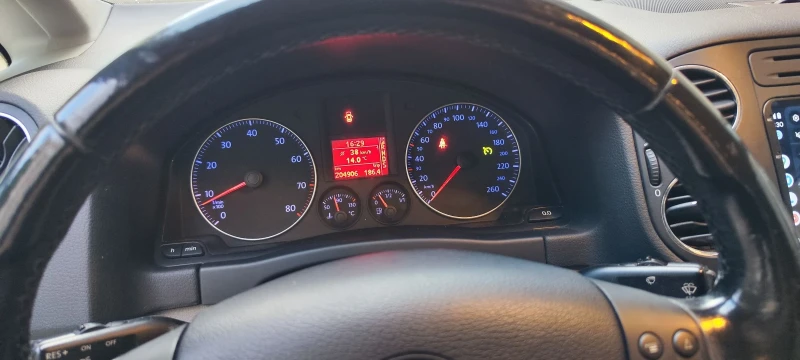 VW Golf Plus 1.6fsi, снимка 9 - Автомобили и джипове - 52496219