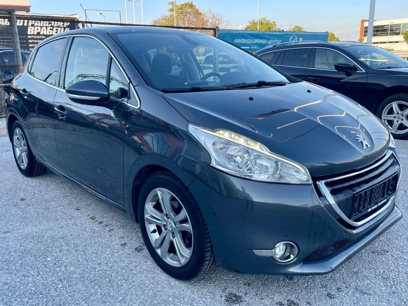 Peugeot 208 Allure, снимка 2 - Автомобили и джипове - 52500285