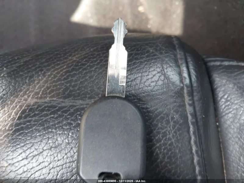 Ford Mustang 4.6L V-8 VVT, 300HP Rear Wheel Drive, снимка 3 - Автомобили и джипове - 52914037