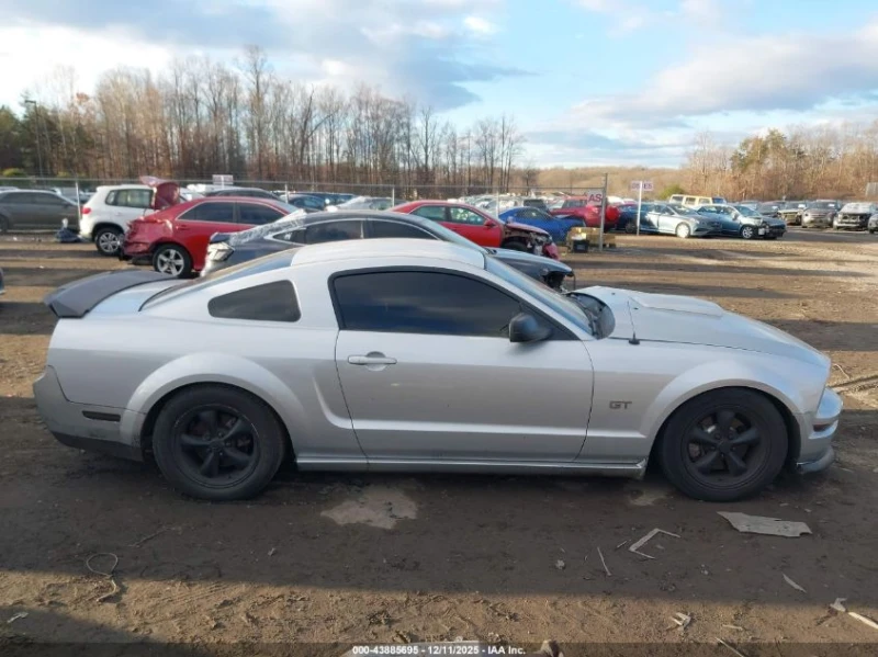 Ford Mustang 4.6L V-8 VVT, 300HP Rear Wheel Drive, снимка 5 - Автомобили и джипове - 52914037