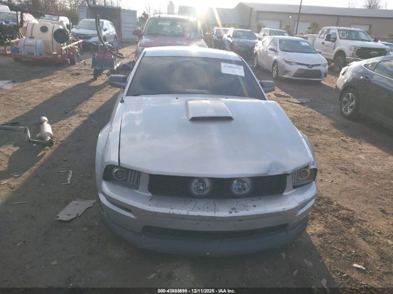 Ford Mustang 4.6L V-8 VVT, 300HP Rear Wheel Drive, снимка 4 - Автомобили и джипове - 52914037