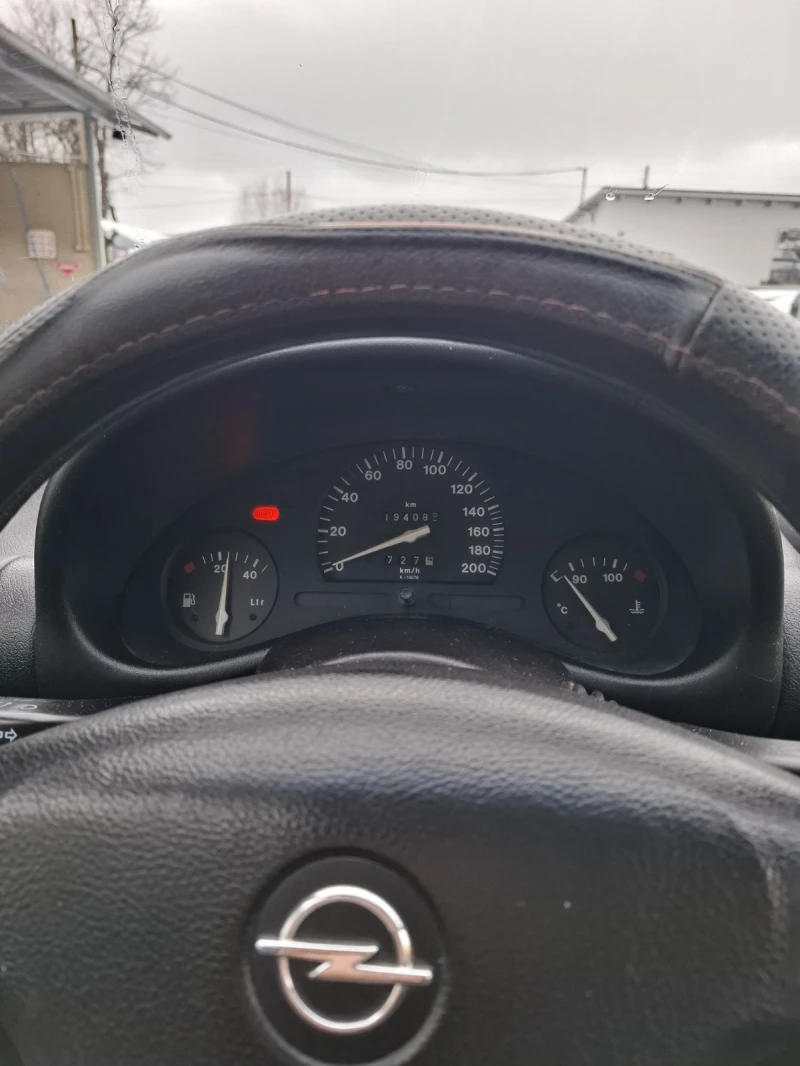 Opel Corsa, снимка 12 - Автомобили и джипове - 53193113