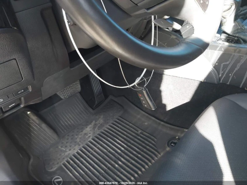 Lexus ES 300H, снимка 11 - Автомобили и джипове - 53298479