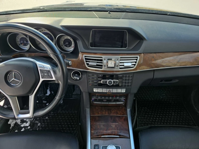 Mercedes-Benz E 350 * CARFAX * ПАМЕТ * ПОДГРЕВ, снимка 9 - Автомобили и джипове - 53298563