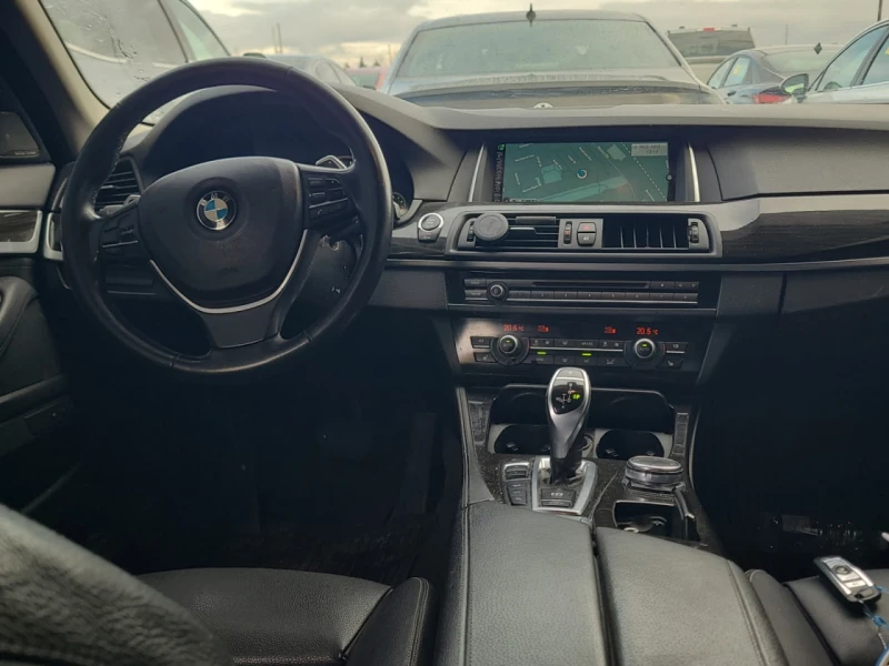 BMW 535 * АВТО КРЕДИТ* ЦЕНА ДО БГ * Сервизна история * , снимка 5 - Автомобили и джипове - 53500048