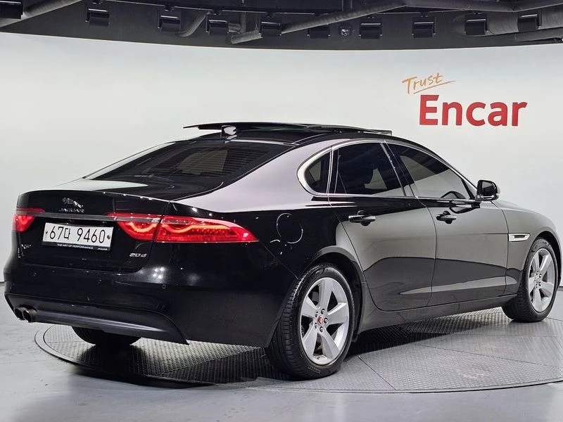 Jaguar Xf 2.0 Automatic, снимка 2 - Автомобили и джипове - 55926620