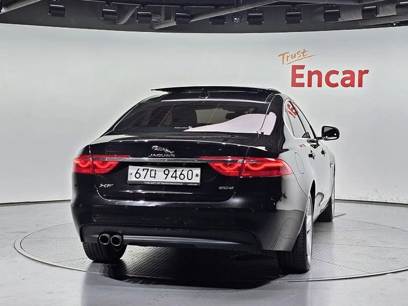 Jaguar Xf 2.0 Automatic, снимка 4 - Автомобили и джипове - 55926620