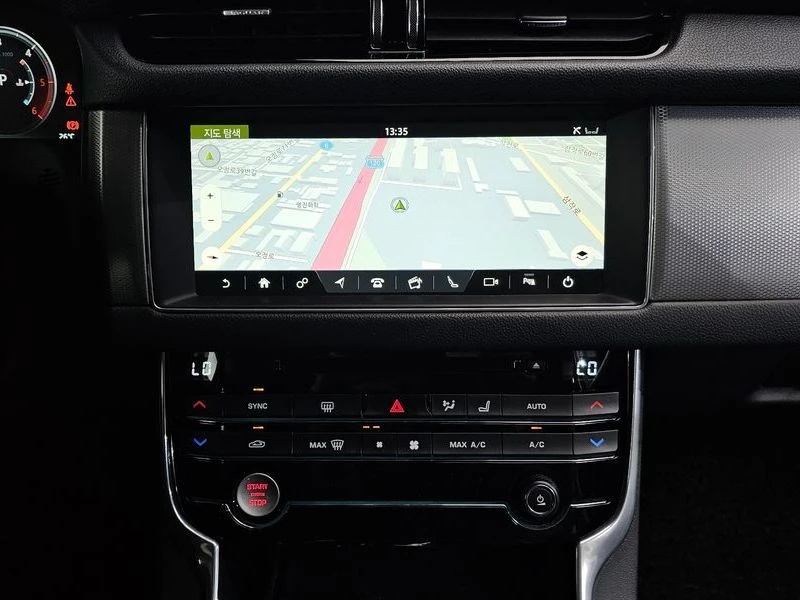 Jaguar Xf 2.0 Automatic, снимка 14 - Автомобили и джипове - 55926620