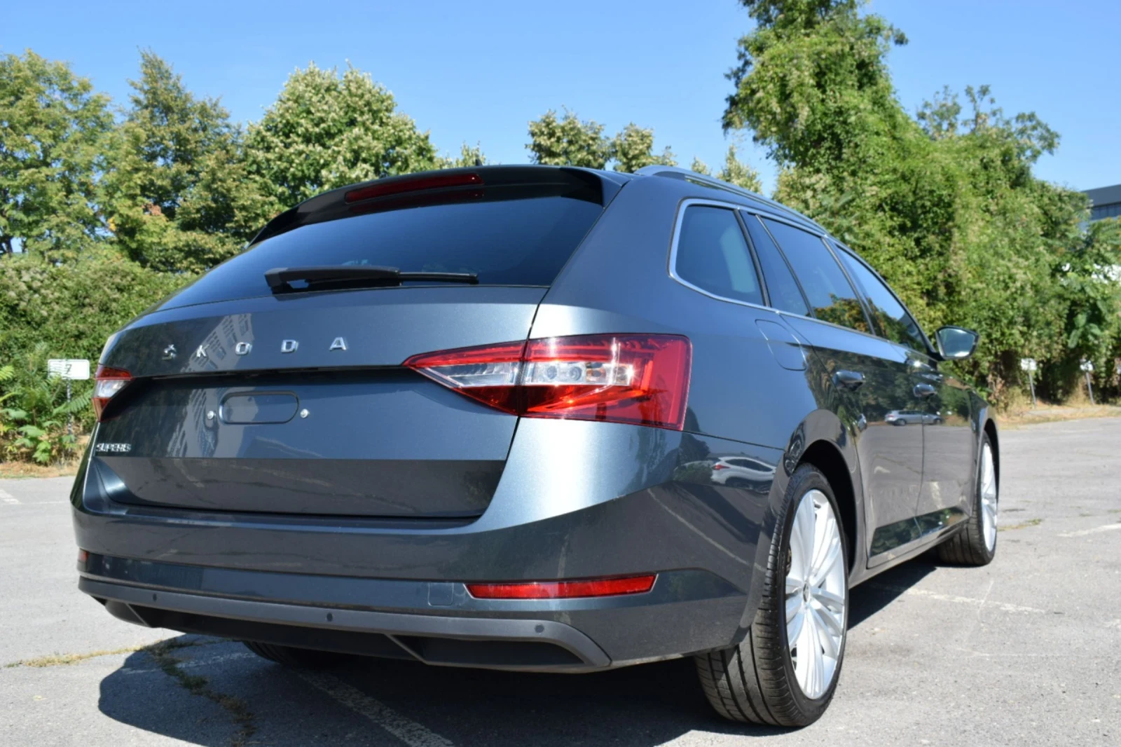 Skoda Superb 2.0 TDI 150ks - изображение 5