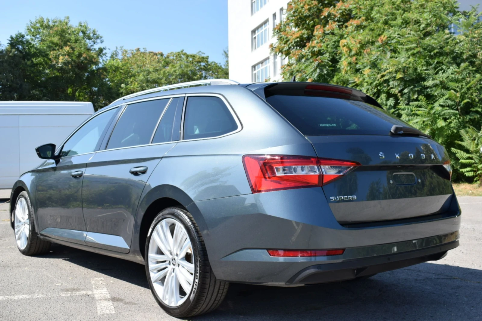 Skoda Superb 2.0 TDI 150ks - изображение 4