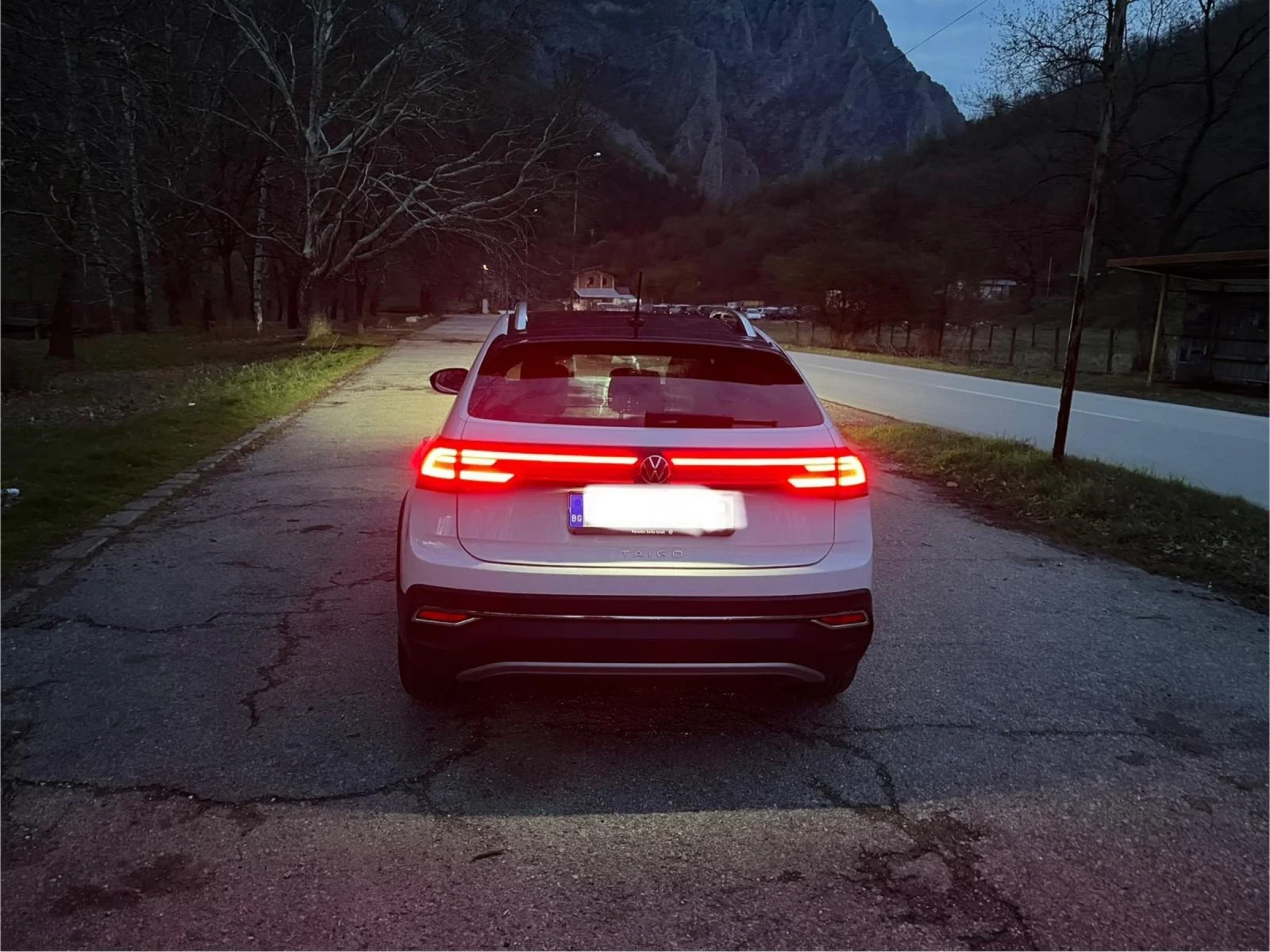 VW Taigo 1.5TSI Гаранционен, автомат, 6k. Km. - изображение 2