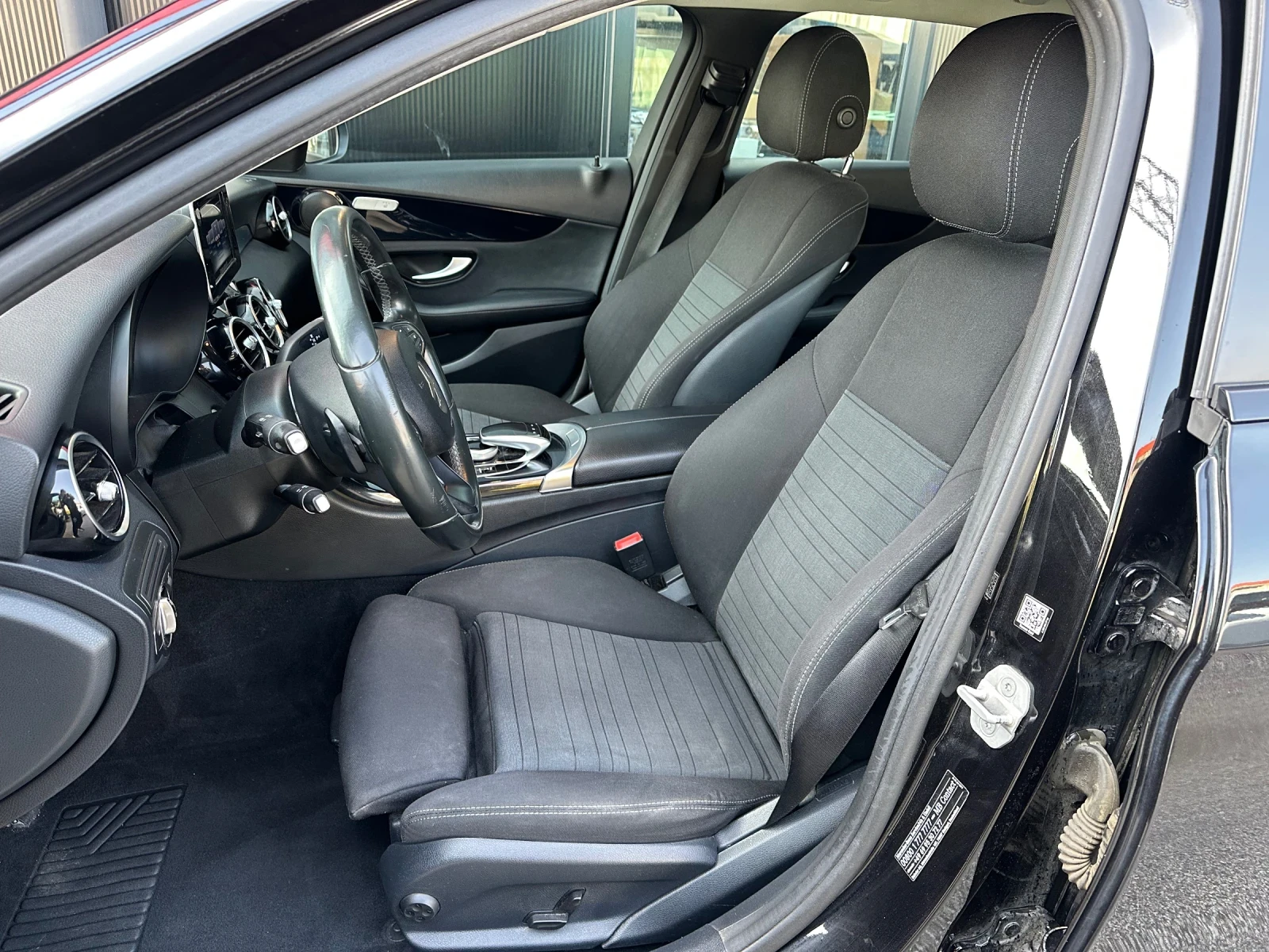 Mercedes-Benz C 250 cdi SPORT 7Gtronic Full Led Recaro Sal.Podgrev - изображение 8