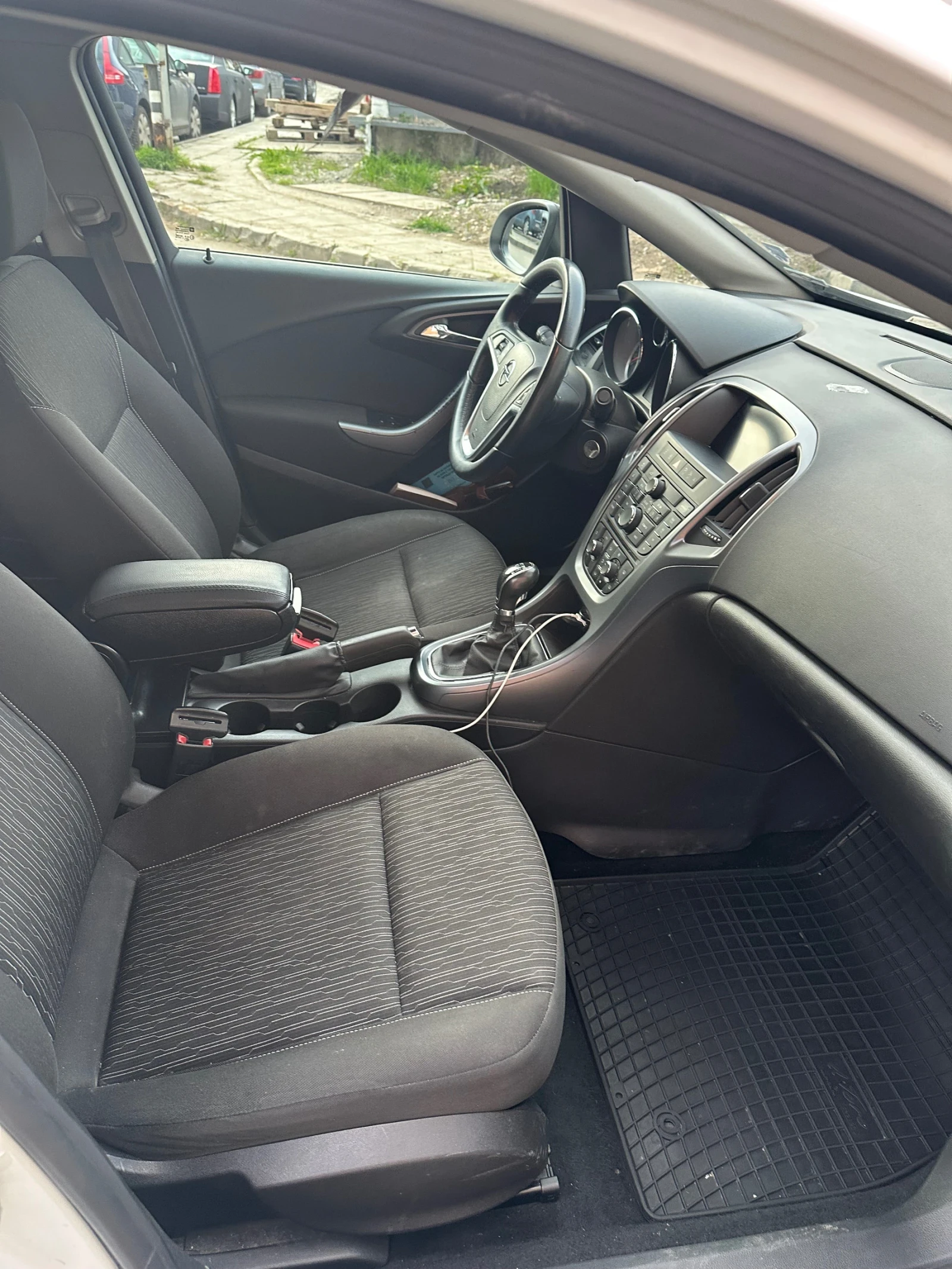 Opel Astra 1.7 CDTI - изображение 9