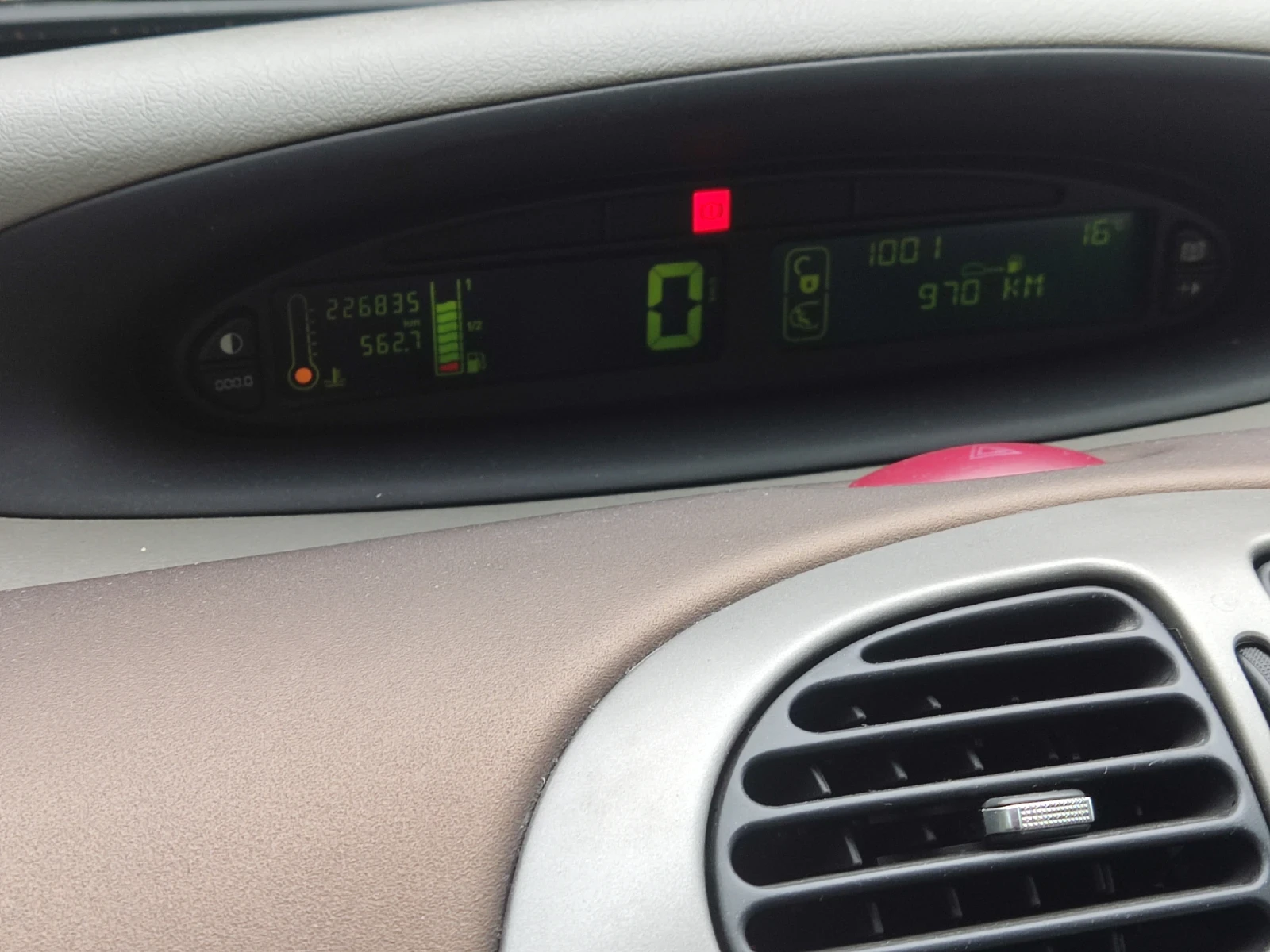 Citroen Xsara picasso  - изображение 5