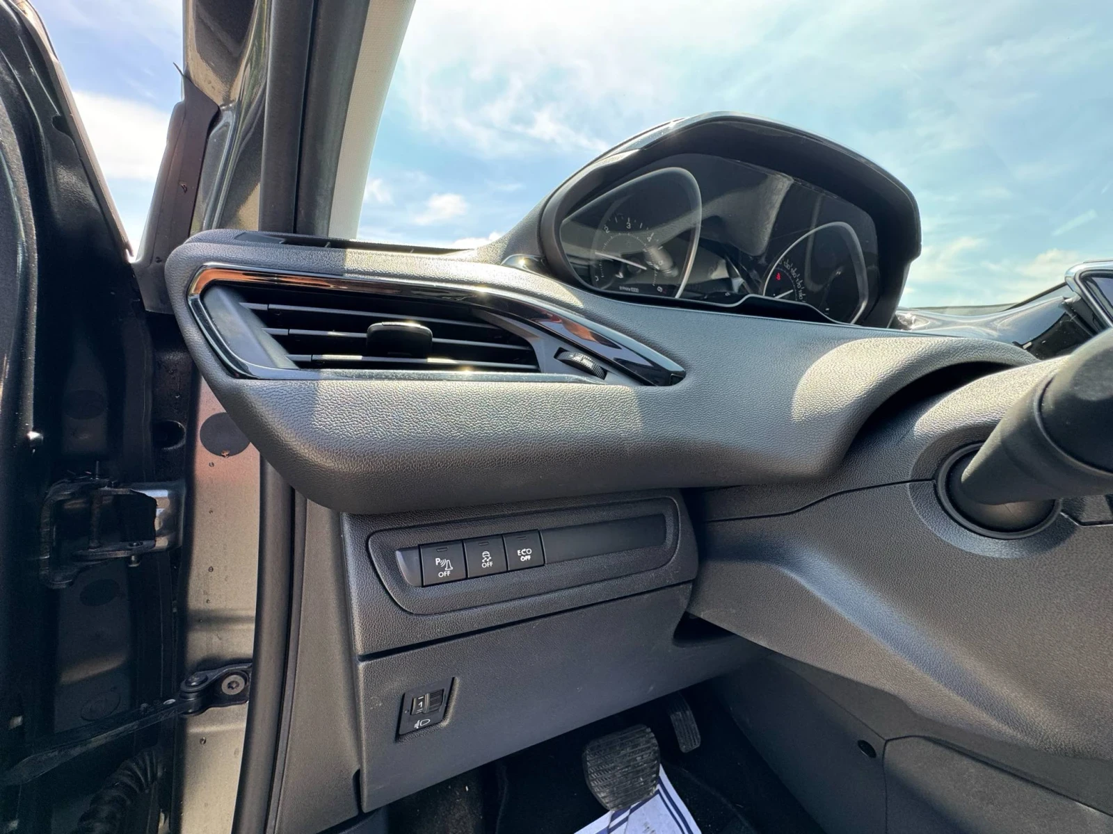 Peugeot 208 1.4 HDI 68.  | Mobile.bg   14