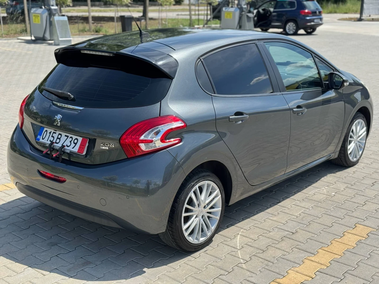 Peugeot 208 1.4 HDI 68к.с Автоматик - изображение 5