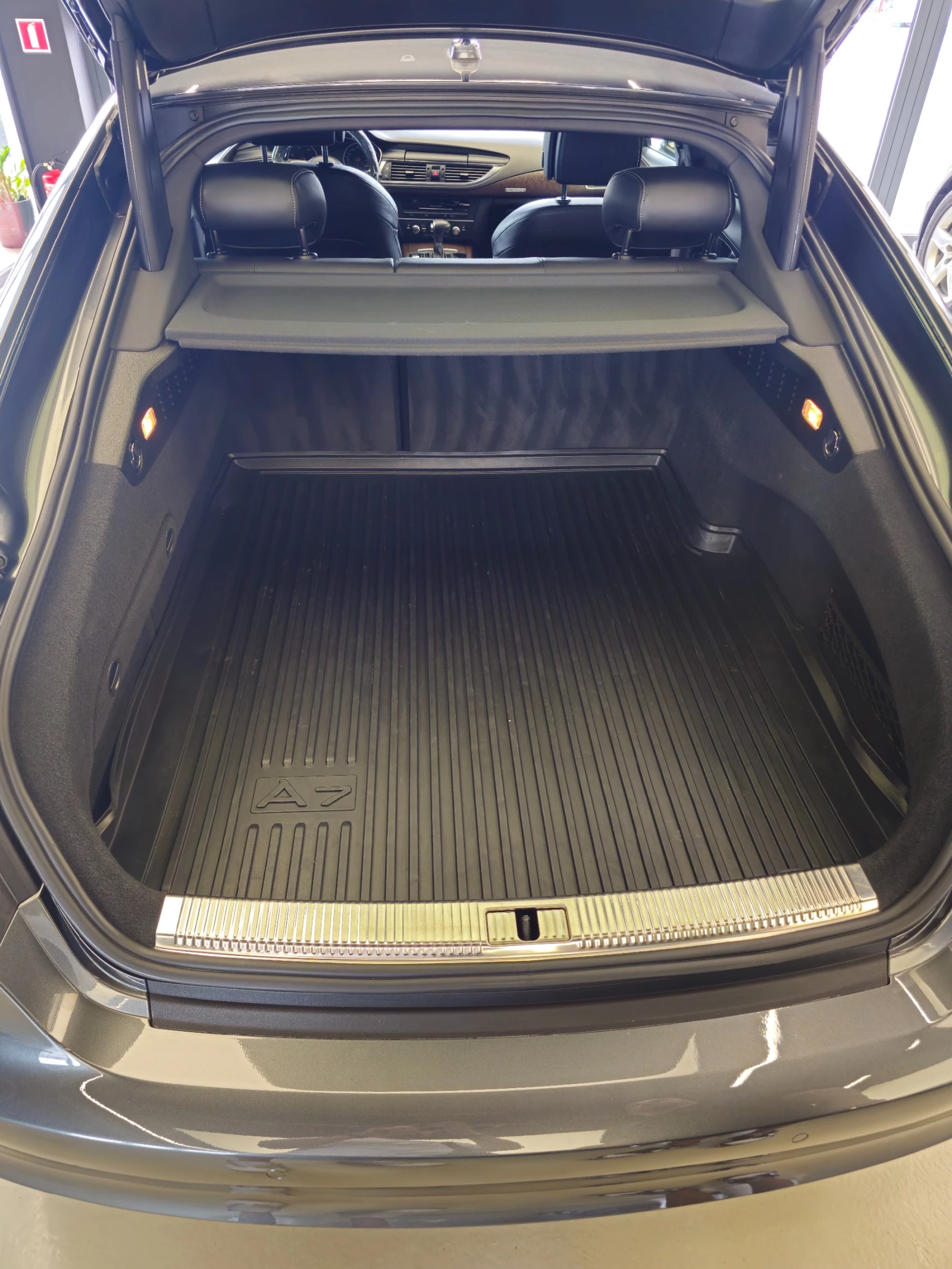 Audi A7 8-ZF S-Line 3.0 BiTDI Quattro | Mobile.bg � ����������� 12