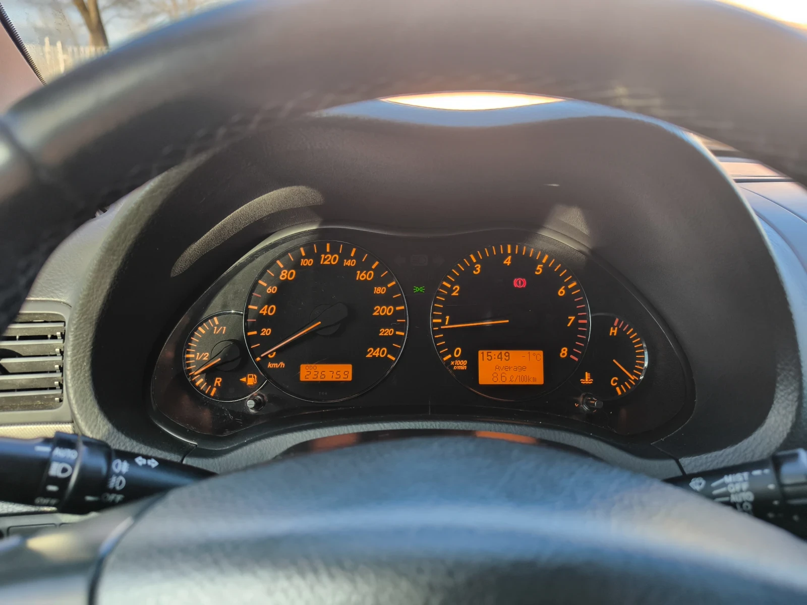 Toyota Avensis  - изображение 7