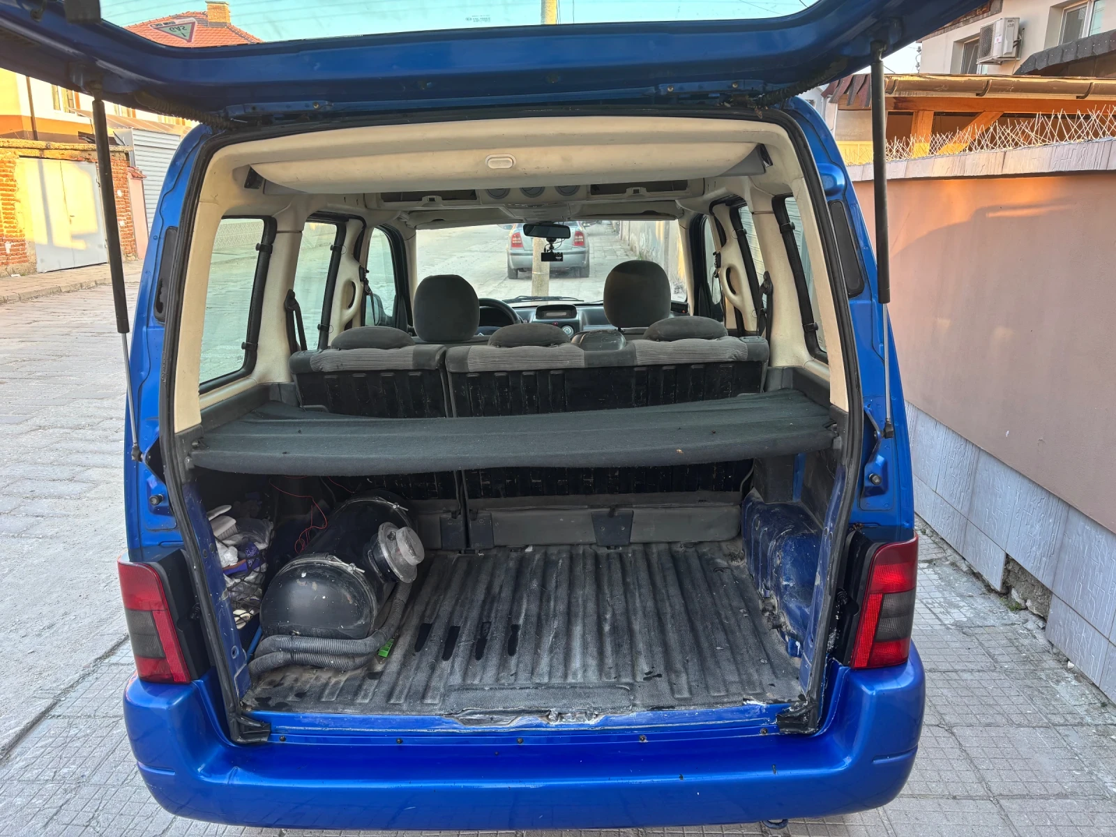 Citroen Berlingo 1.4 GAS, снимка 6 - Автомобили и джипове - 53851344