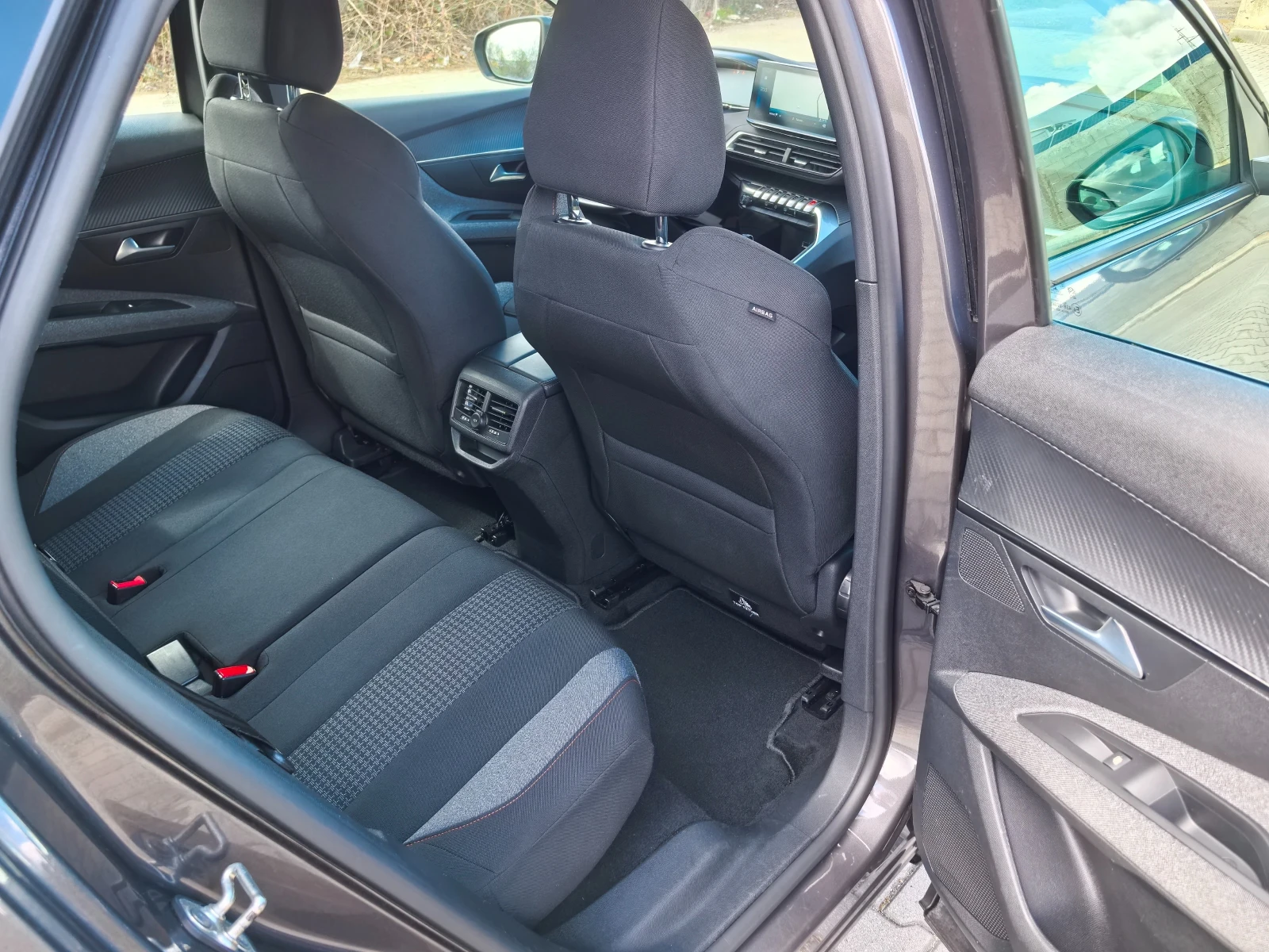 Peugeot 3008 1.5BlueHDI 131kc , снимка 11 - Автомобили и джипове - 54033312